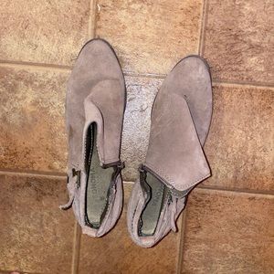 Lightly worn Sonoma memory foam booties